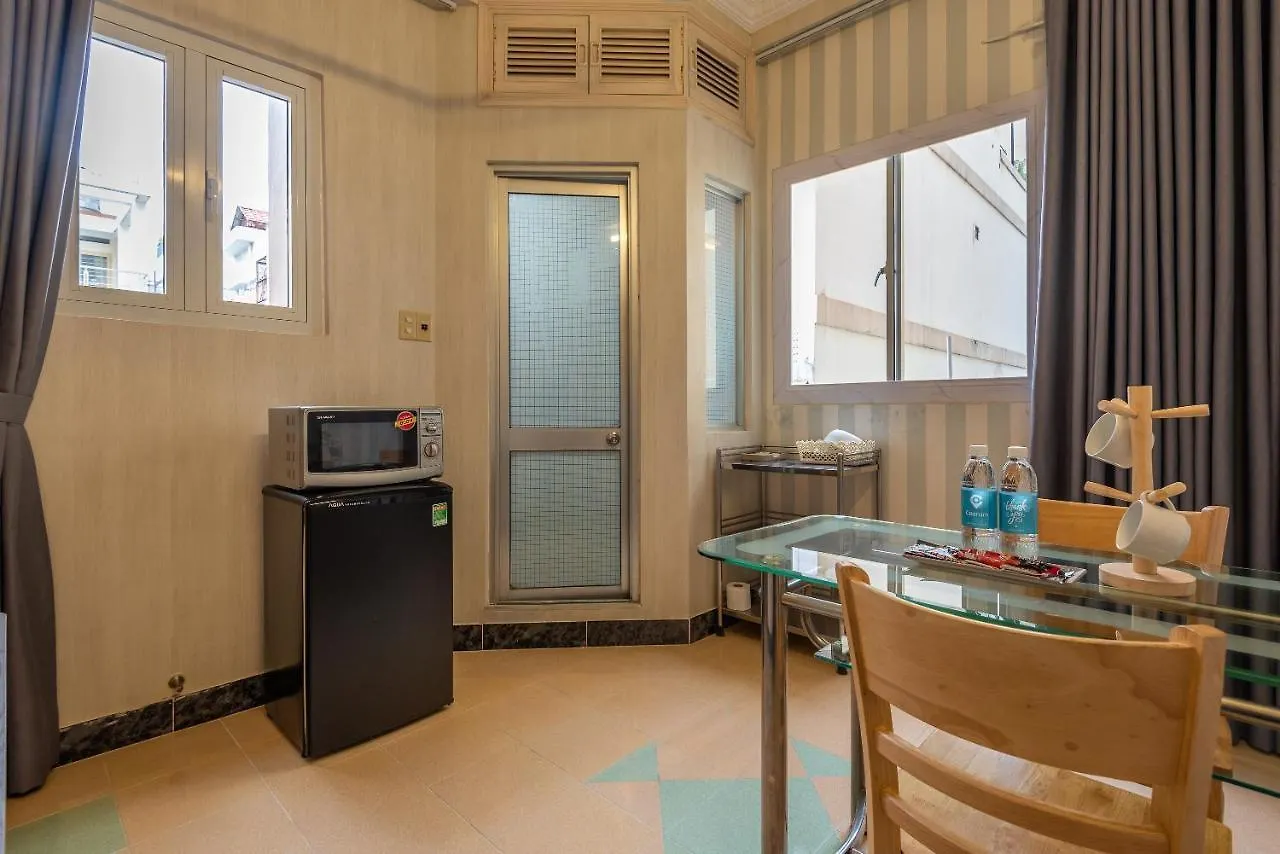 Cozrum Homes - Delightful Corner 2 Ho Chi Minh City Apartment